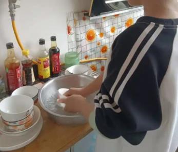 新野帮妈妈做家务的收获有哪些？
